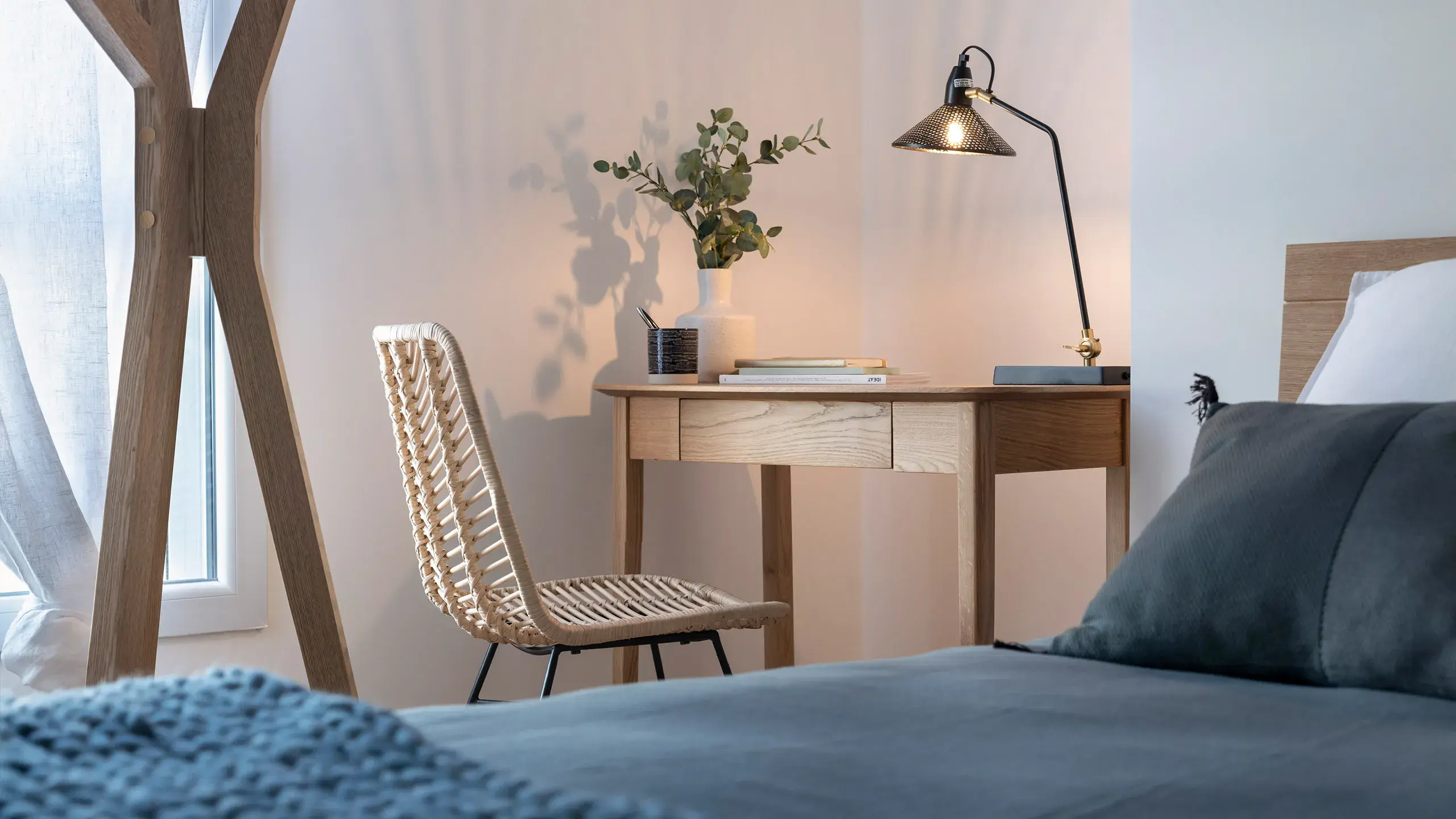 Bureau de la chambre d'un appartement du programme Jardin Cardinal à Annecy, en copropriété classique