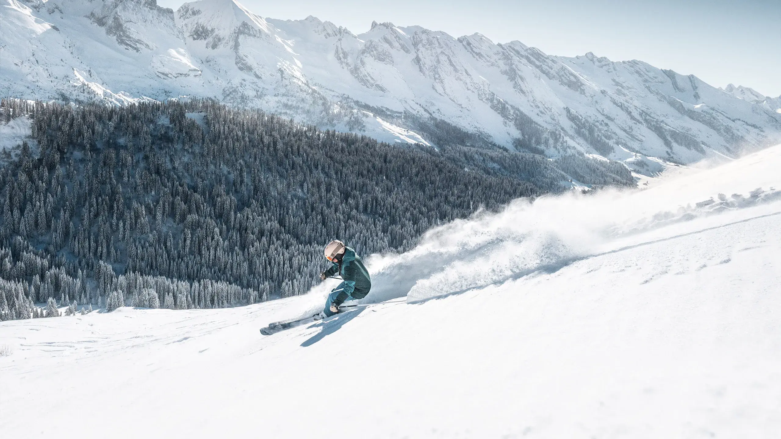 Aravis - Hiver - Skieur hors-piste