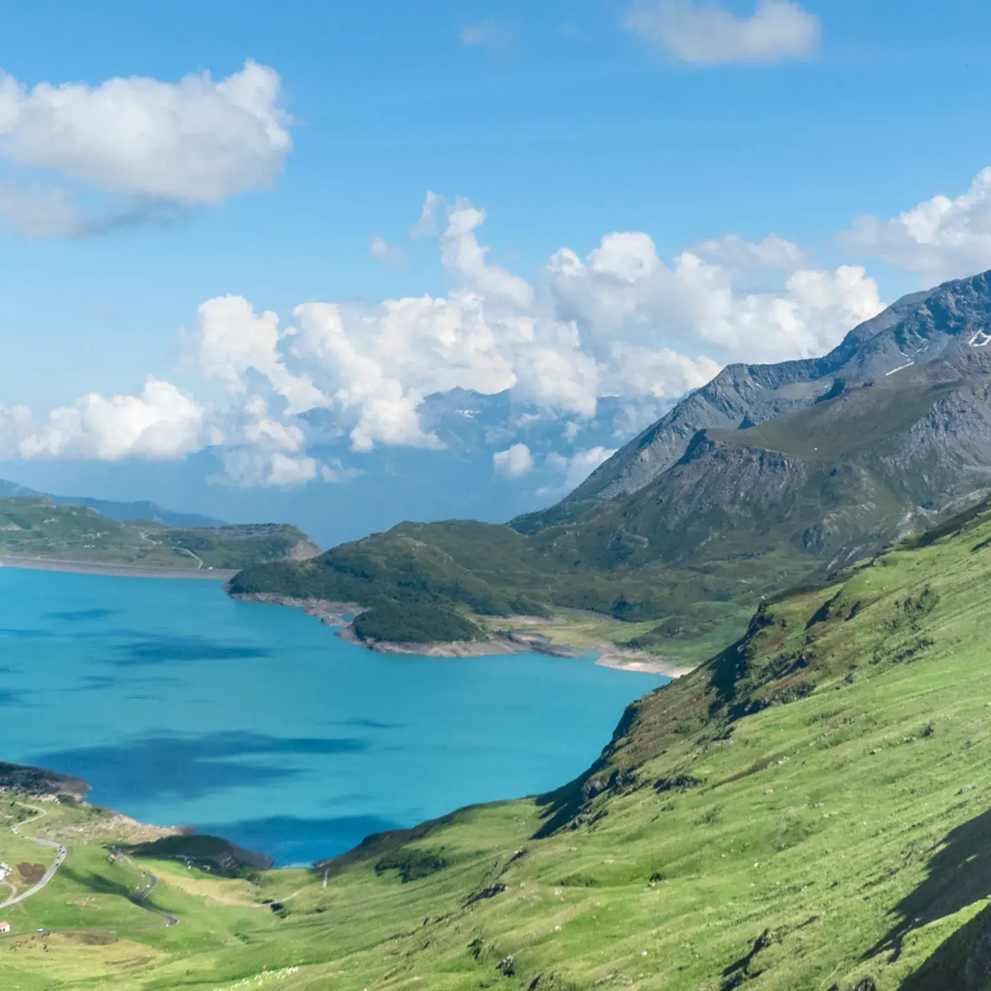 Lac du Mont-Cenis en été 