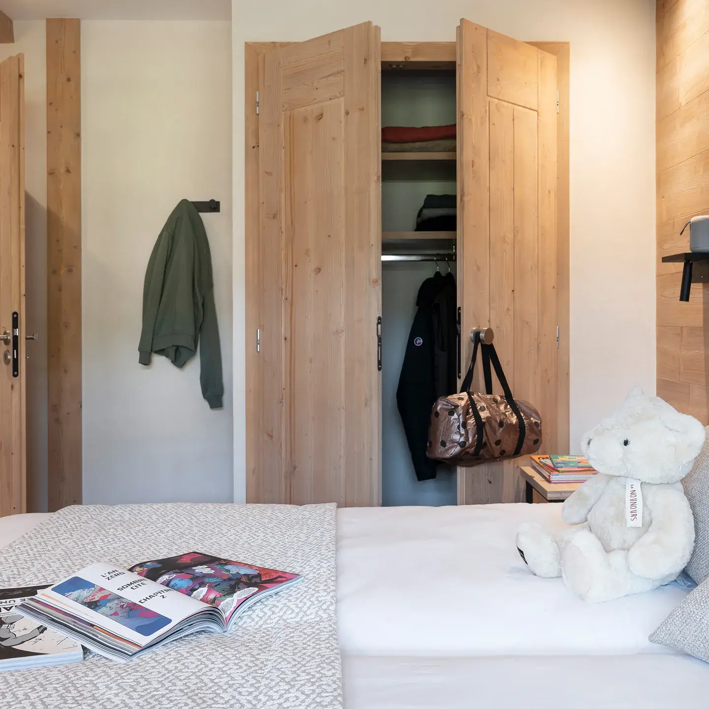  Chambre dans un appartement à vendre au Hameau de l'Ours à Manigod La Croix Fry 