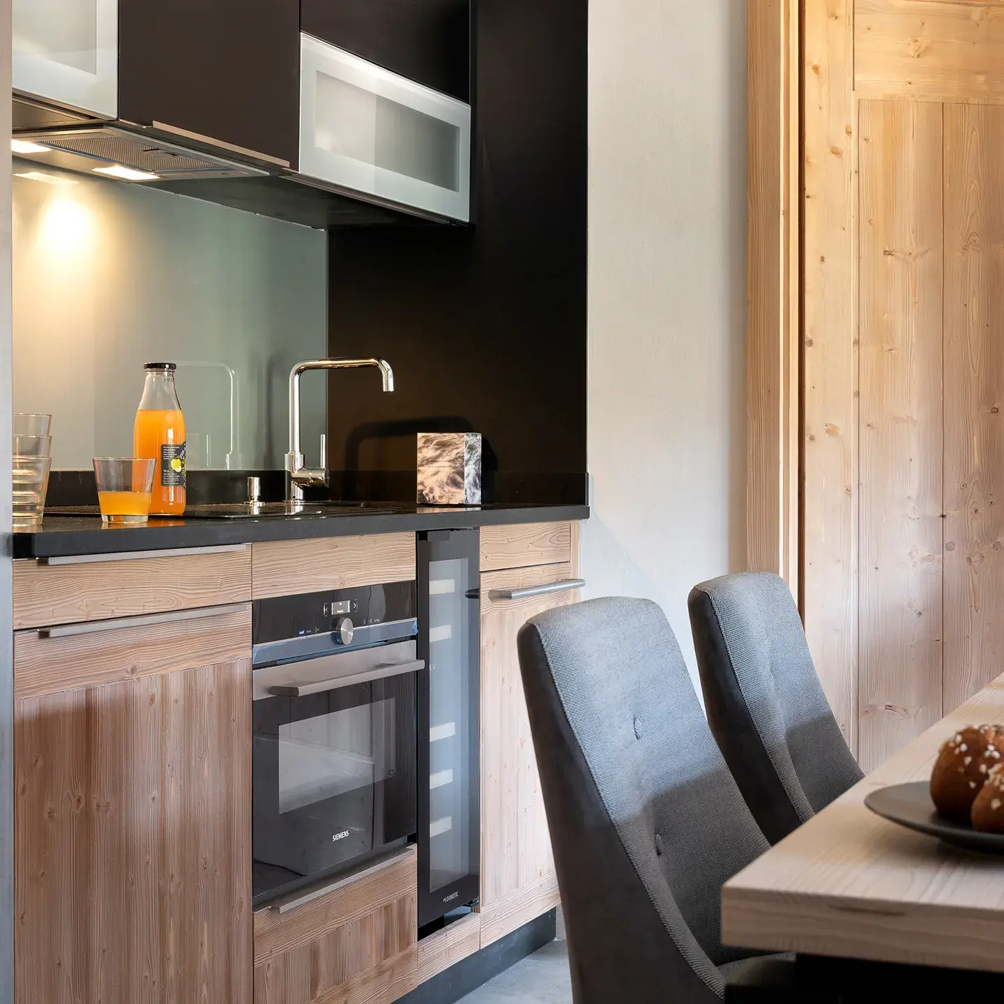 Cuisine dans un appartement à vendre au Hameau de l'Ours à Manigod La Croix Fry