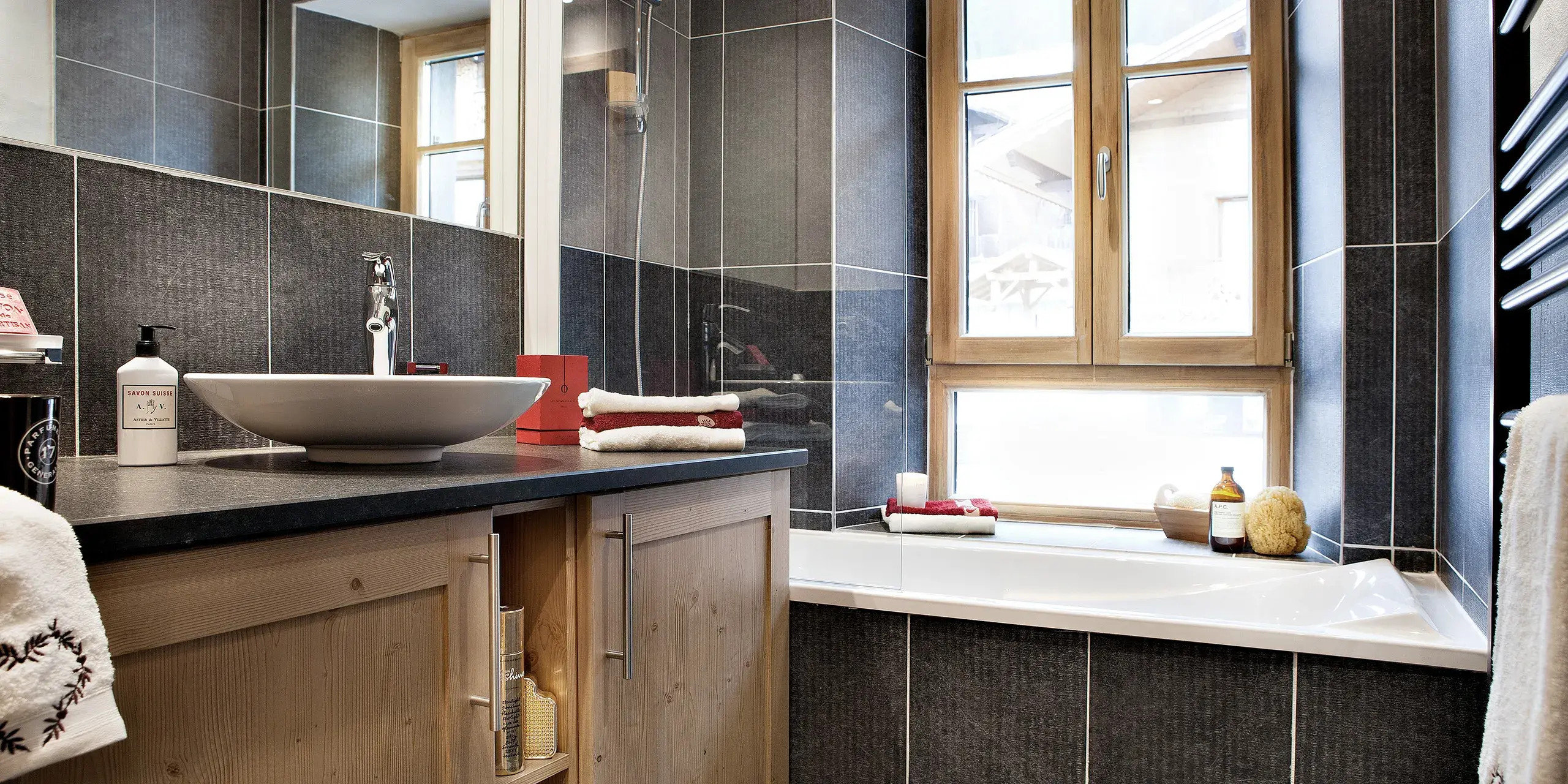 Salle de bains dans un appartement à vendre à Samoëns 