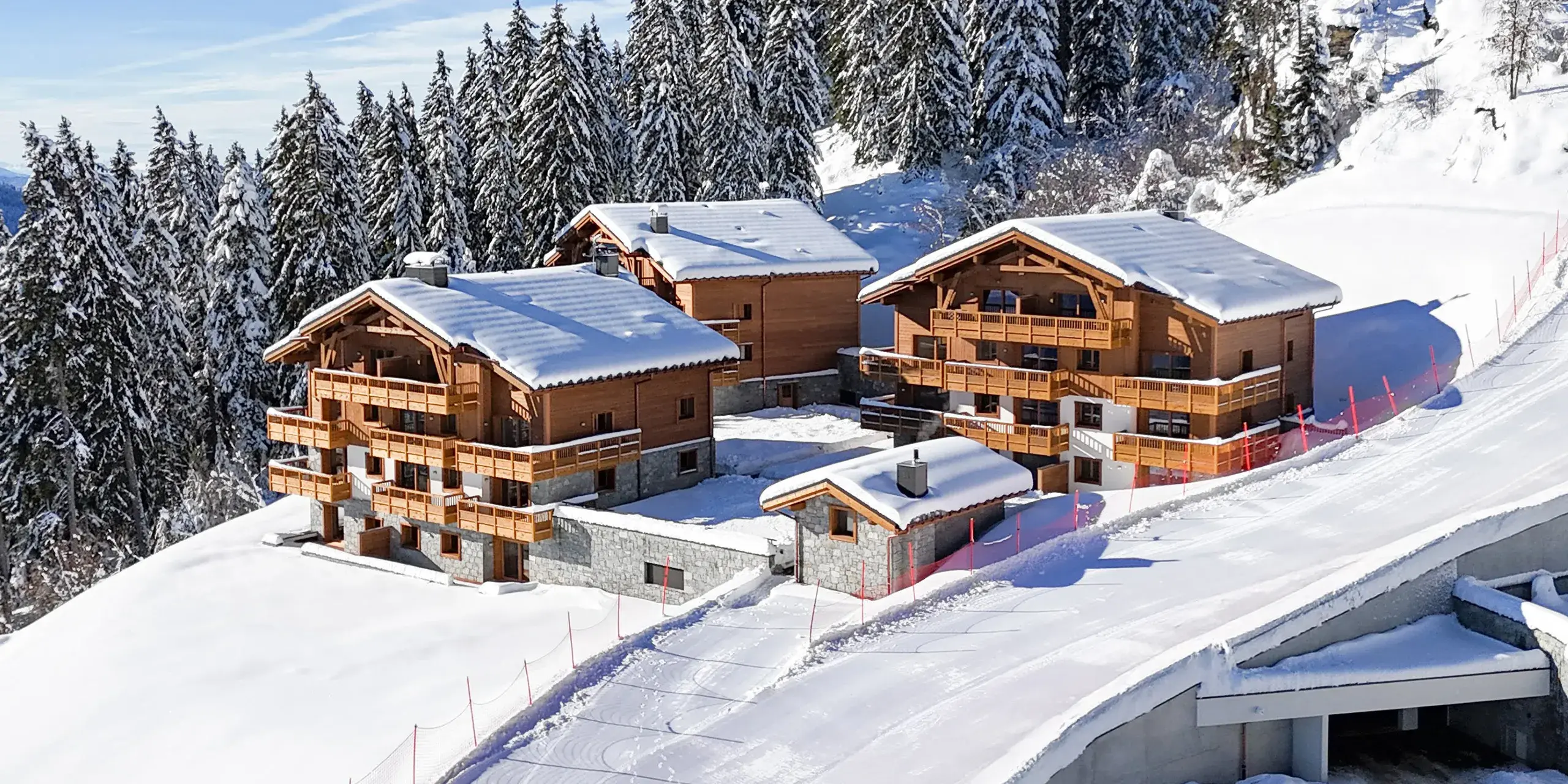 Chalets Myrna aux Saisies, extérieur enneigé, en hiver