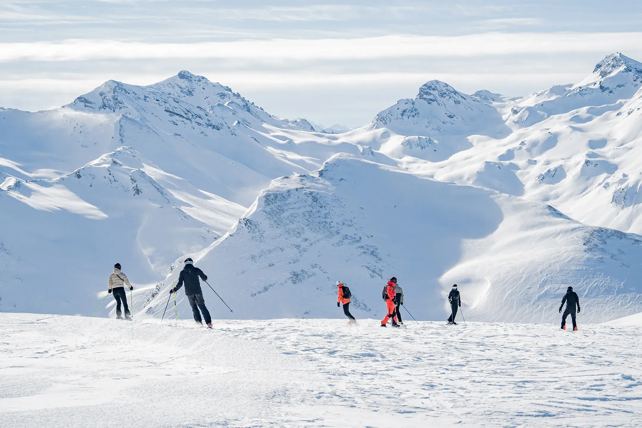 Ski alpin sur les pistes de Savoie et de Haute-Savoie