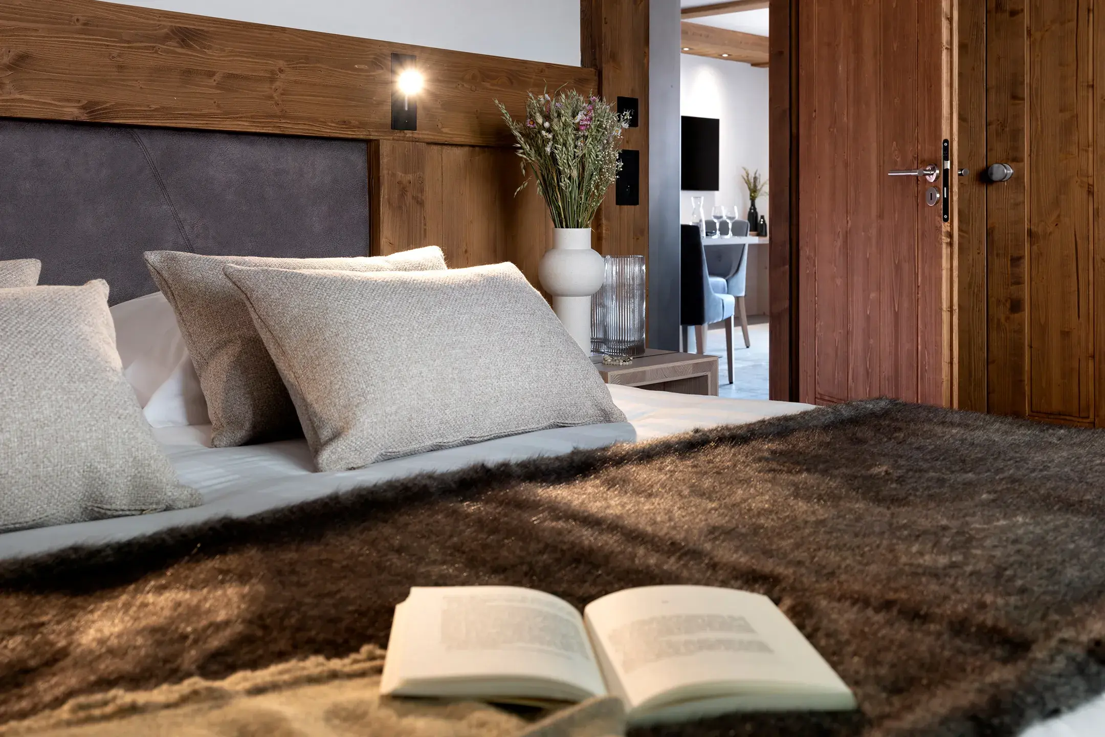 Chambre parental des appartements à vendre aux Chalets Láska situés aux Contamines Montjoie