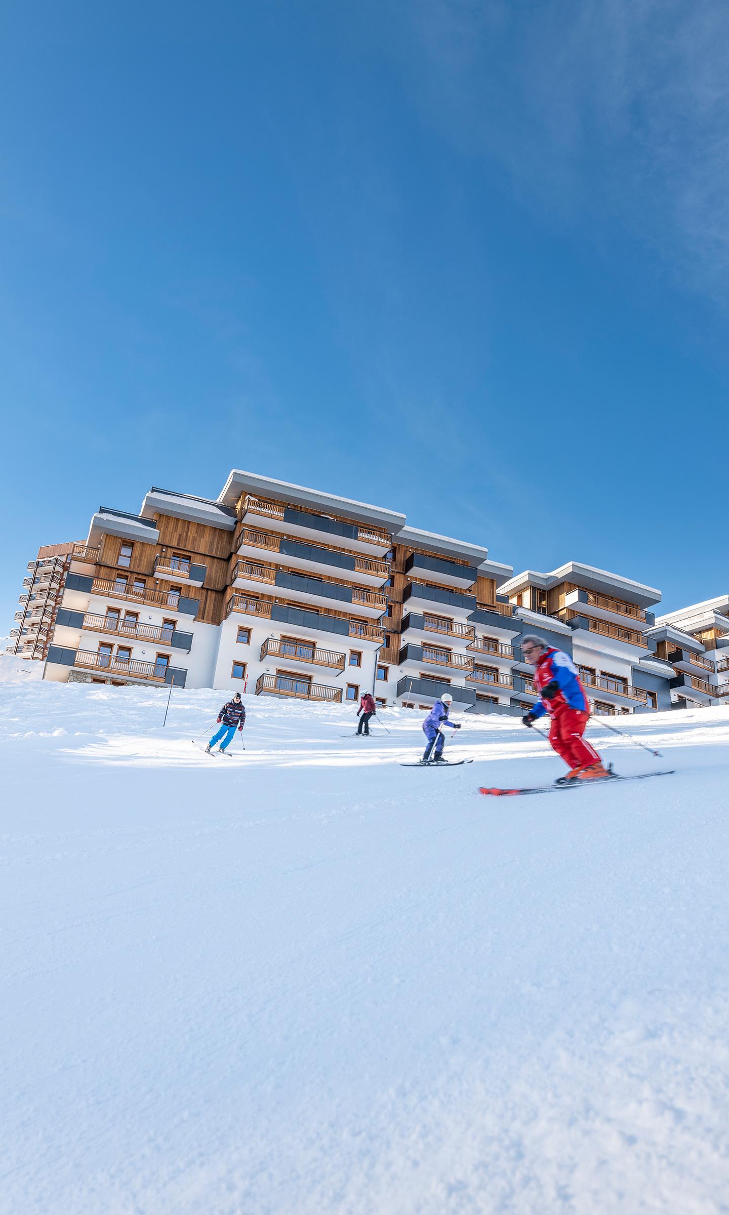 Manaka - La Plagne -  Skieurs © Studio Bergoend