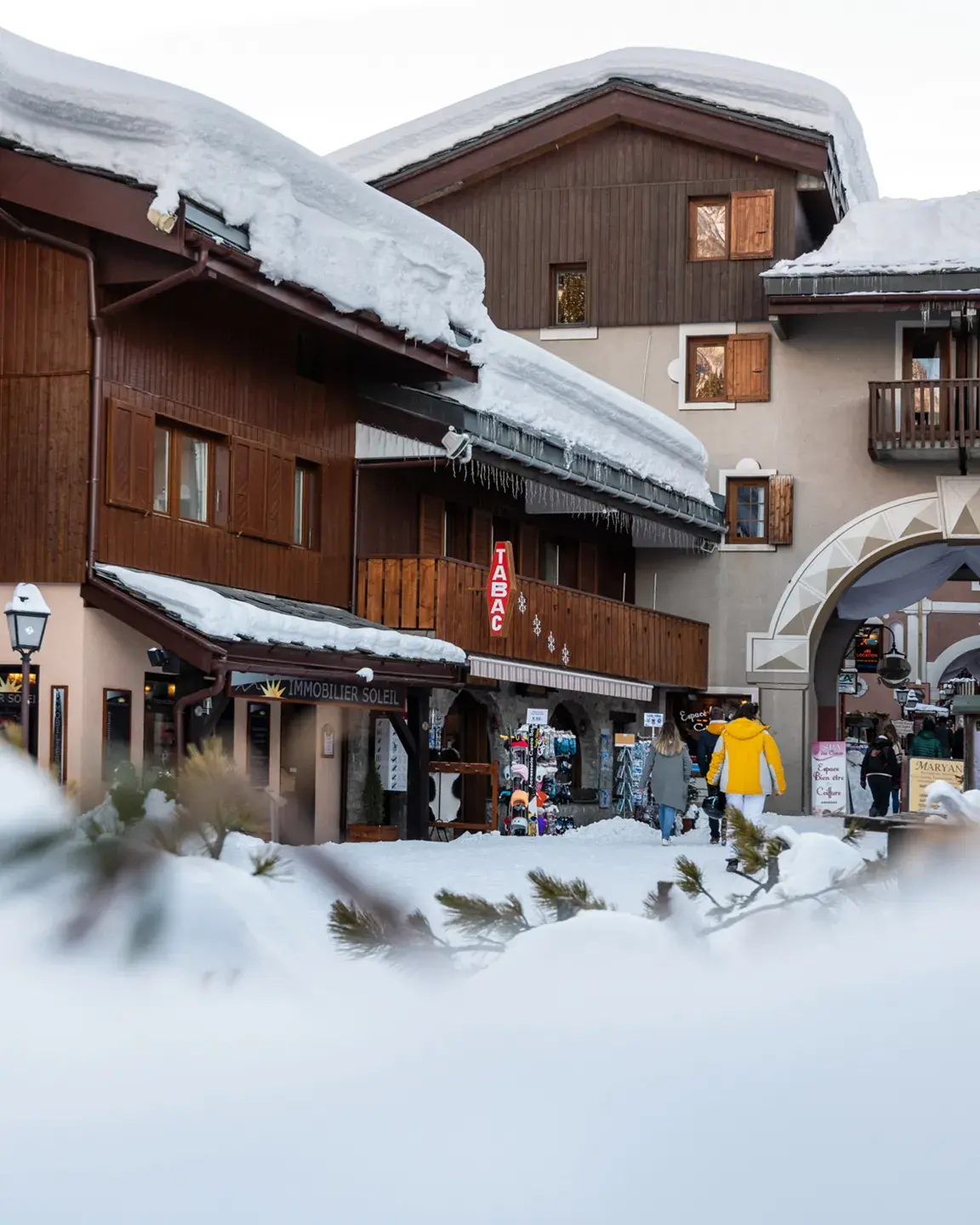 Centre village de la station de Valmorel, rue piétonne 