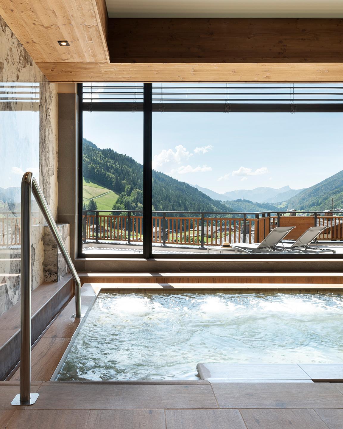 Grand Bornand - Chalets de Joy - Spa Montagnes du Monde® - Bain Bouillonnant