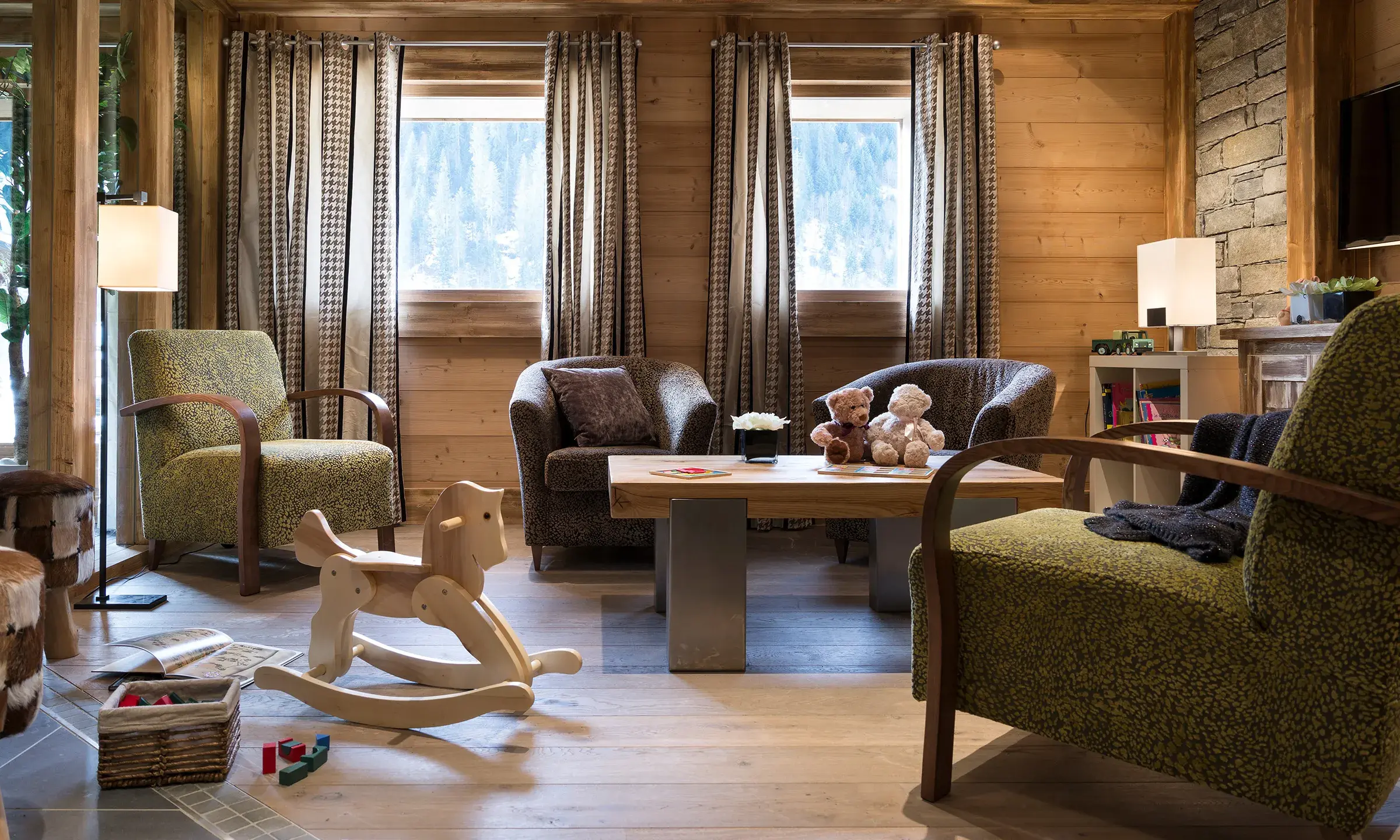 Décoration intérieure du salon des Chalets Flambeau à Val Cenis