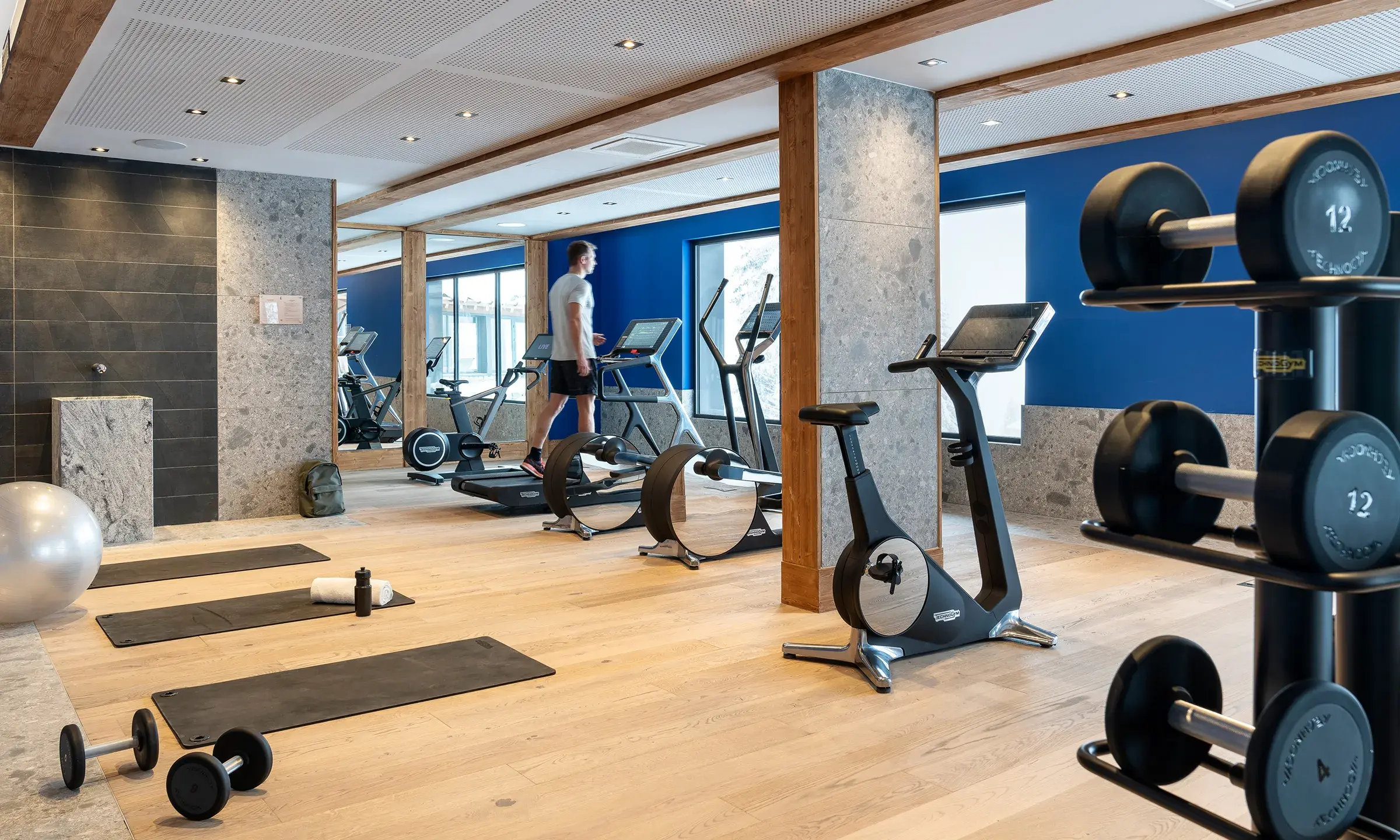 Salle de fitness de l'espace bien-être du Hameau de l'Ours à Manigod La Croix Fry