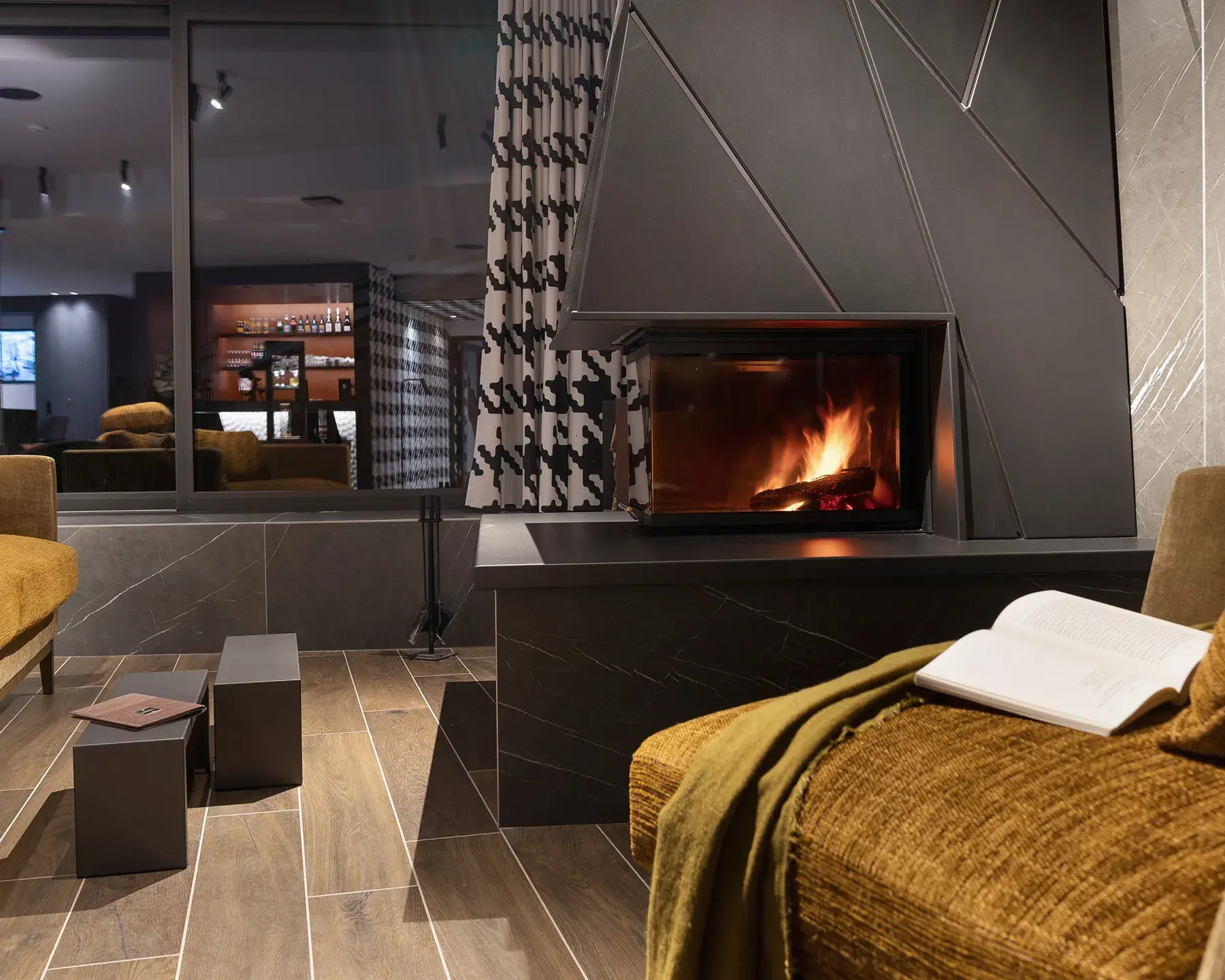 Coin cheminée des Chalets Láska aux Contamines-Montjoie