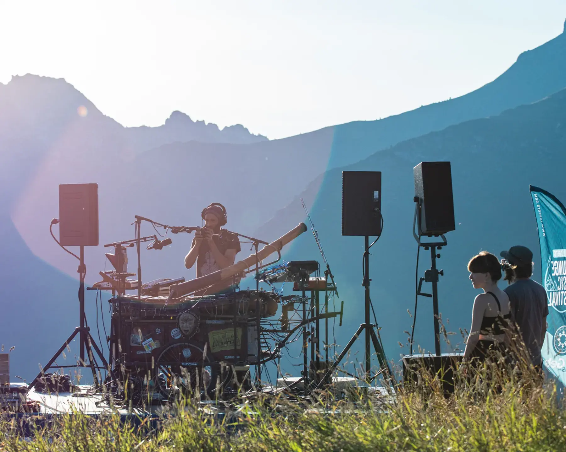 Un concert en plein air à lieu aux Gets par un beau temps ensoleillé